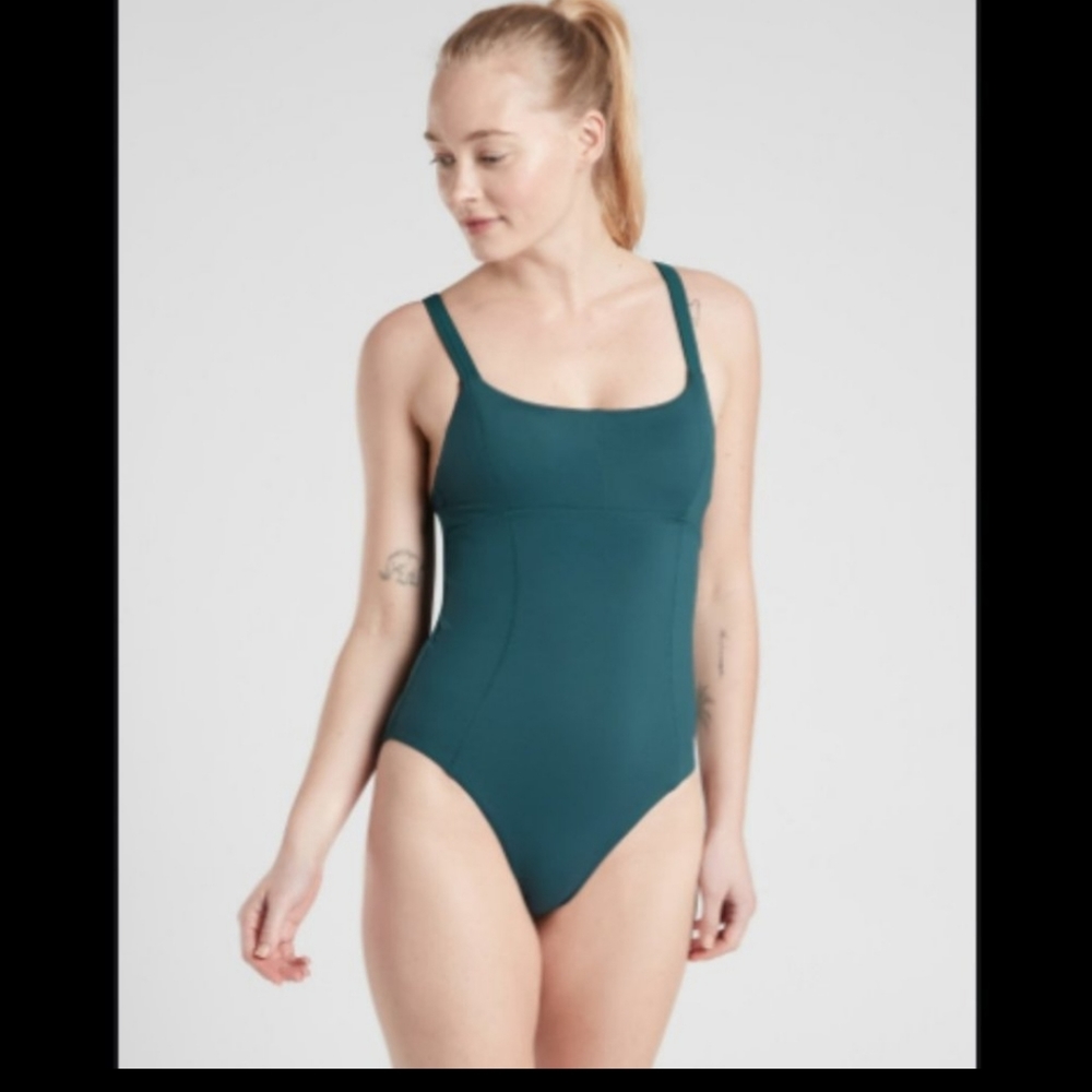 Athleta petite one piece swimsuit